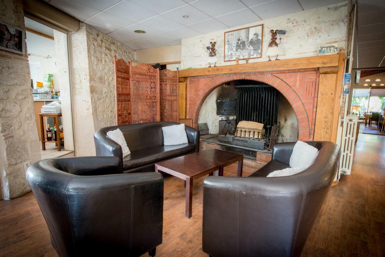 Logis Hotels - Hotel Et Restaurant Les Voyageurs Tournon-dʼAgenais Kültér fotó